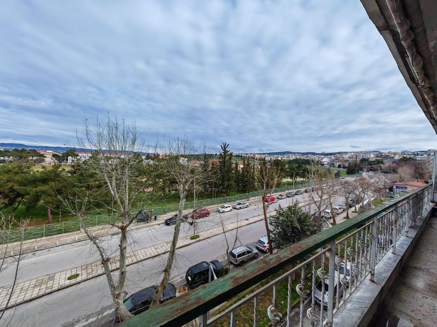 Photo 360596140
