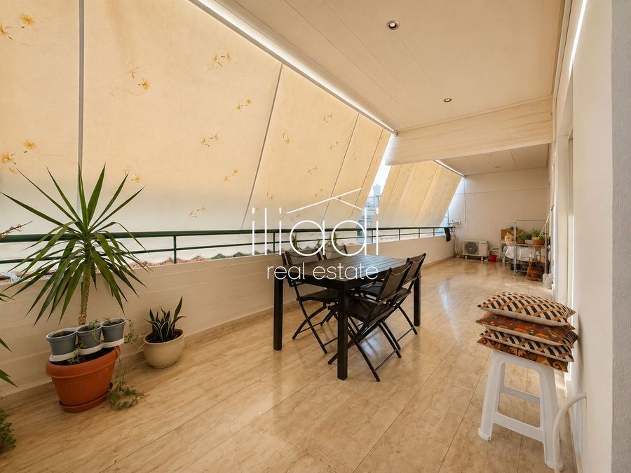Photo 360880711