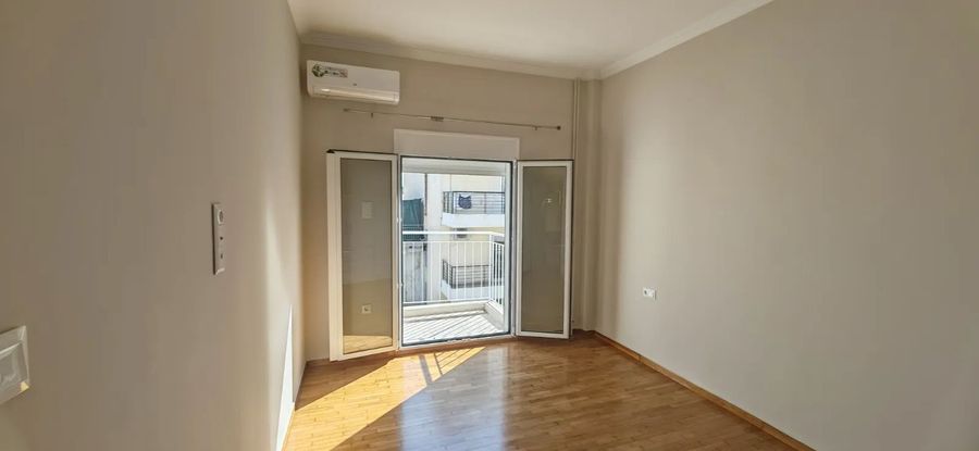 Photo 360926182