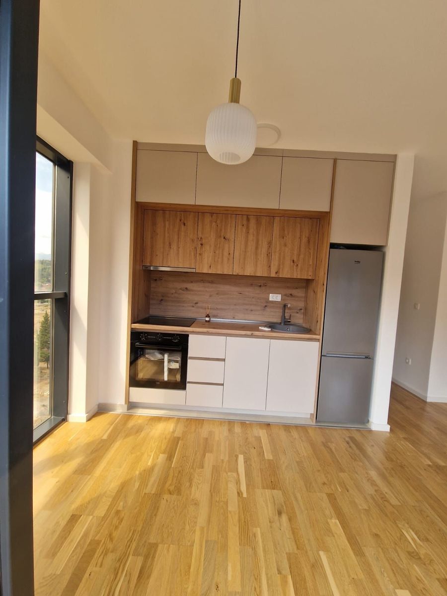 Nov jednosoban stan 49 m² sa terasom i garažom, Dadi Plaza, Stari Aerodrom – izdavanje 2