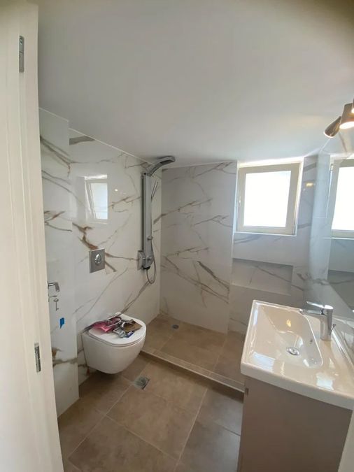 Photo 362469295