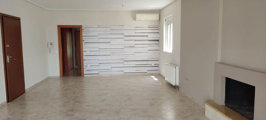 Photo 362952775