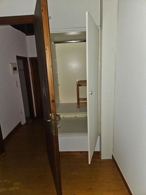 Photo 364063642