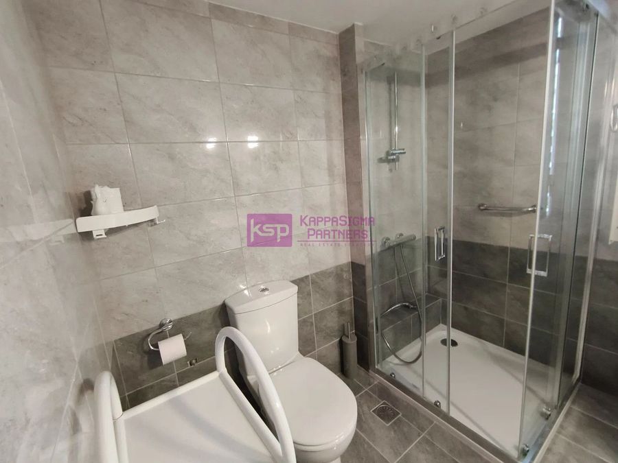 Photo 365378398
