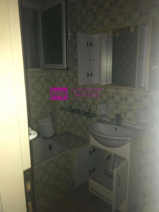 Photo 365389810