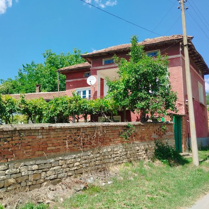 Photo 366766171