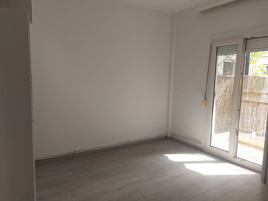Photo 366862186