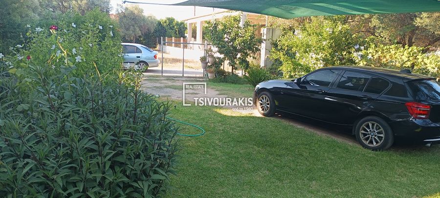 Photo 366959599