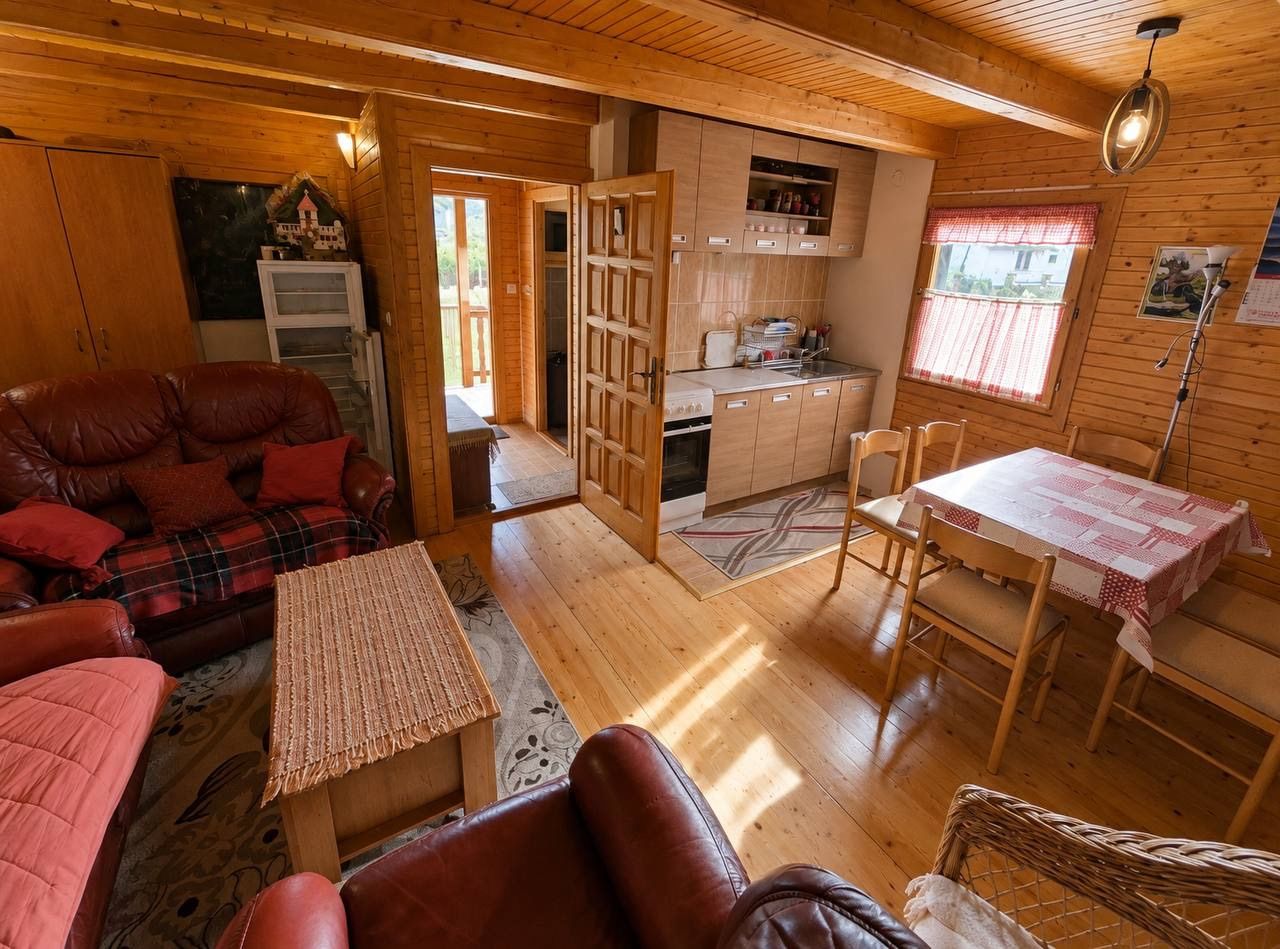 Detached house with garden for sale in Zabljak 4
