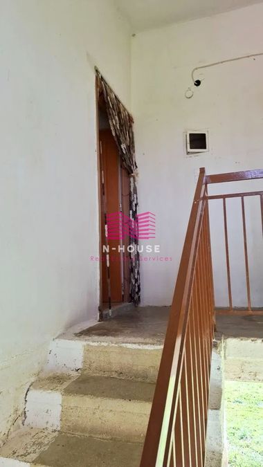 Photo 367385362