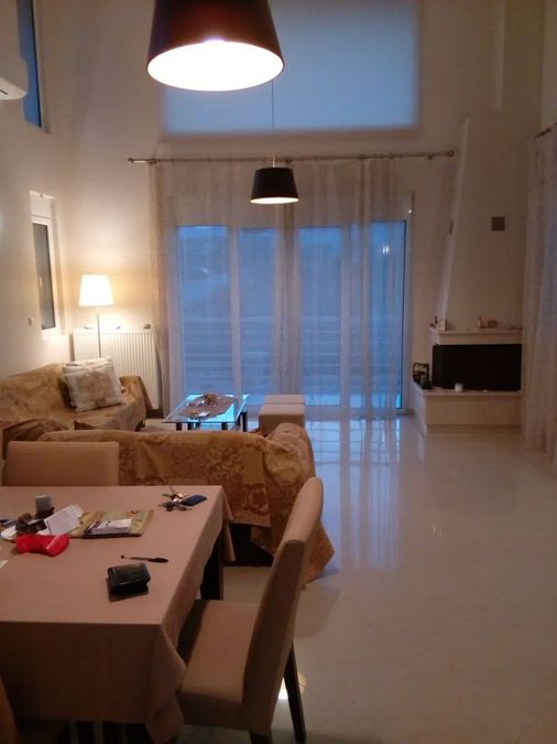 Photo 367527490
