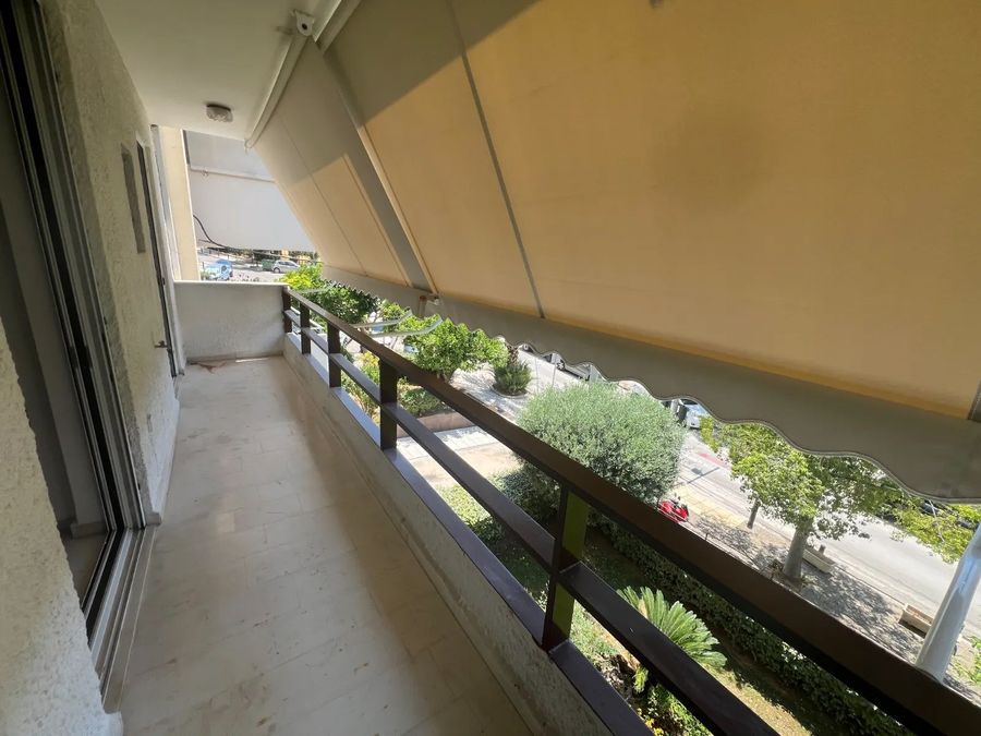Photo 367670965