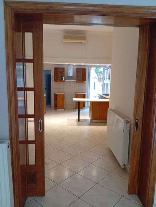 Photo 367677637