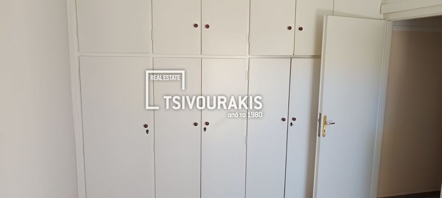 Photo 367833487