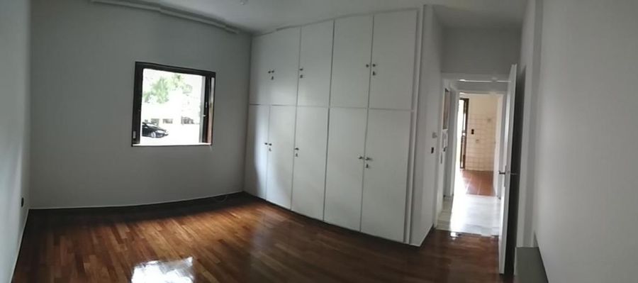 Photo 367872622