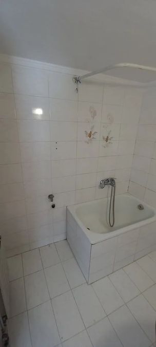 Photo 367907146
