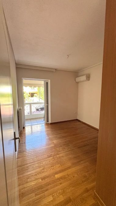 Photo 368368663
