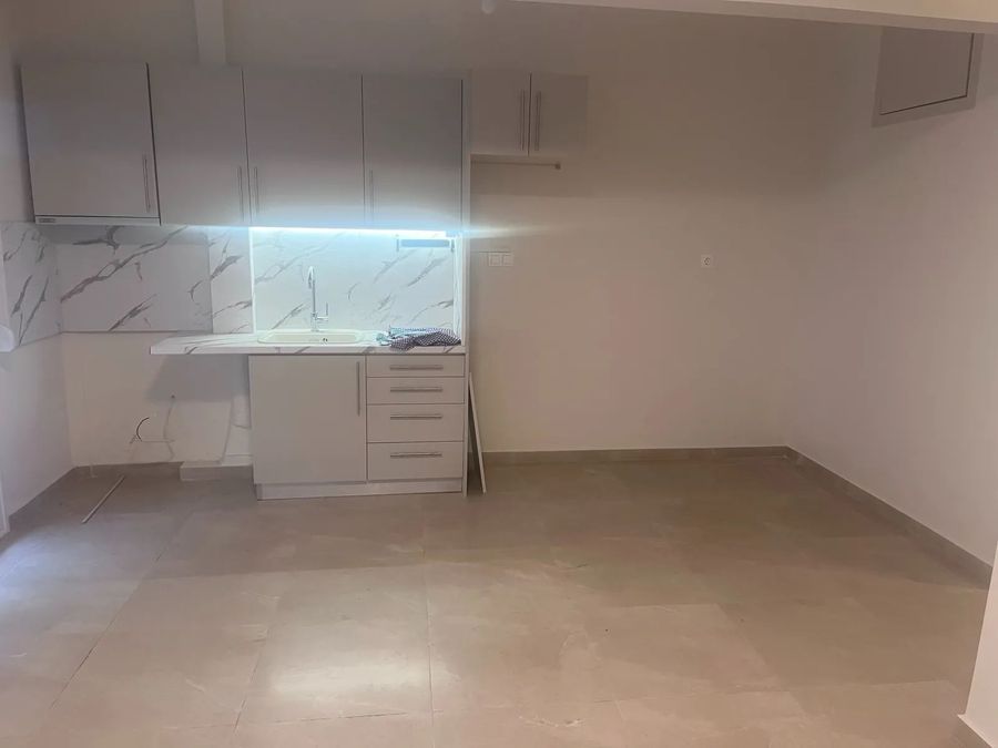 Photo 368771971