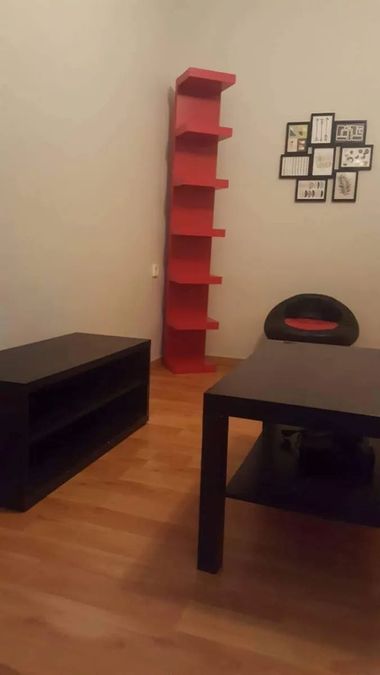 Photo 368778889