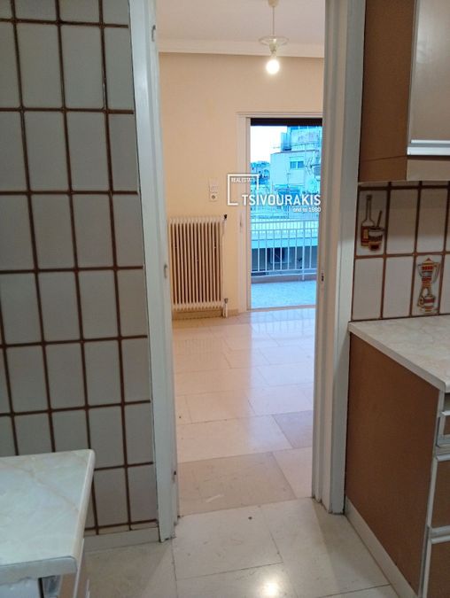 Photo 368865313