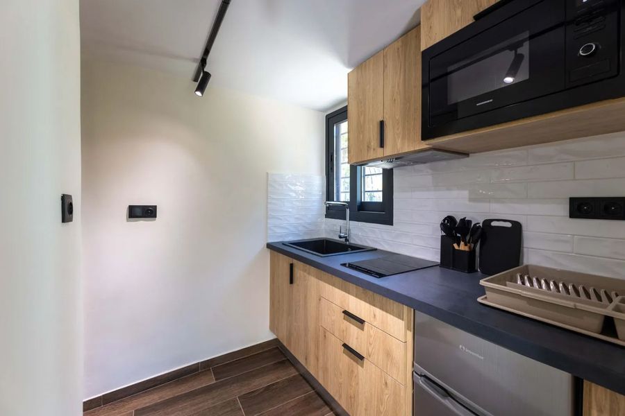 Photo 368943007
