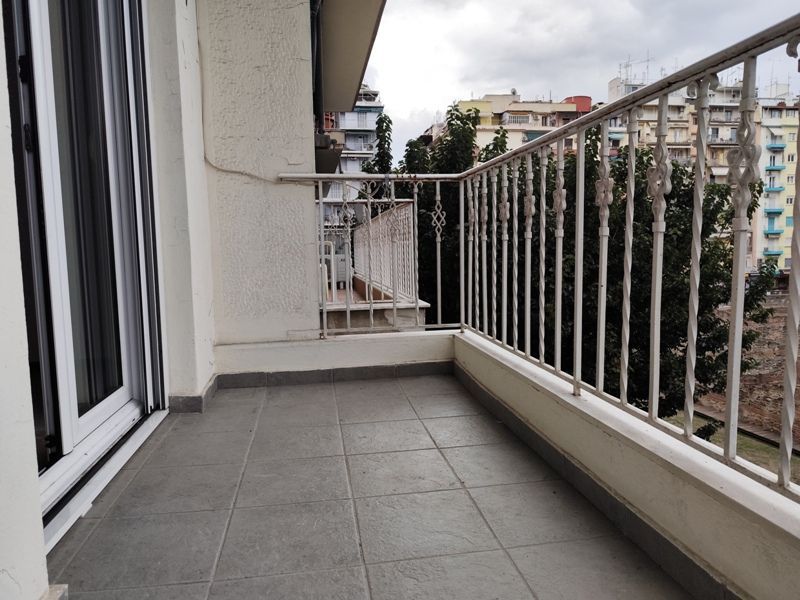 Photo 368956165