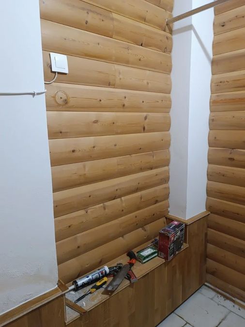 Photo 369042778