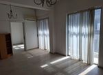 Photo 369063250