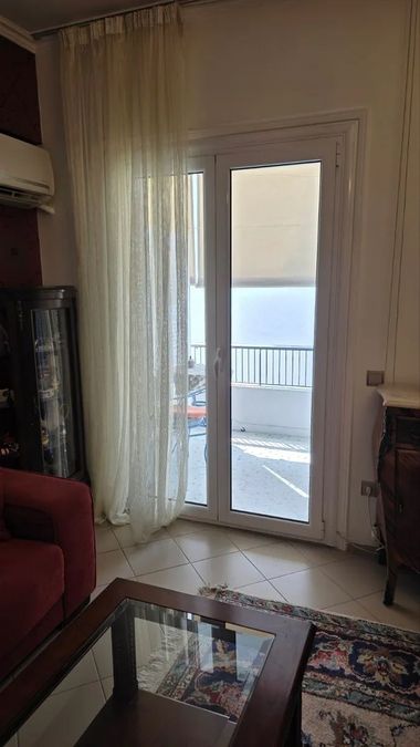 Photo 369179071