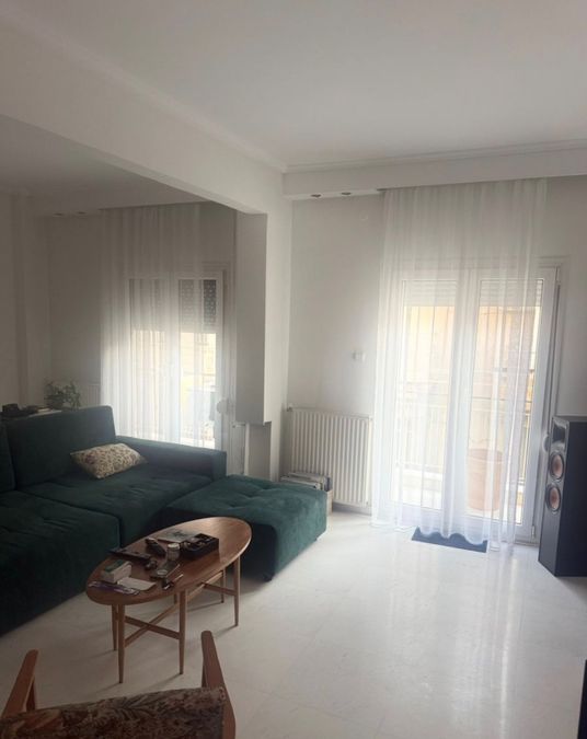 Photo 369557428