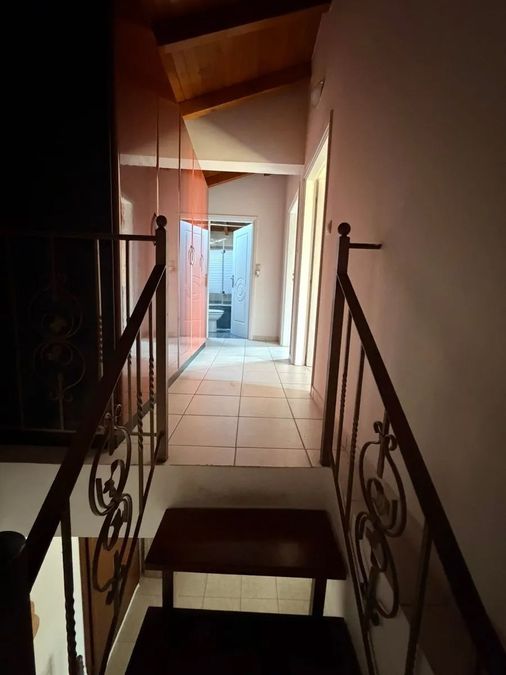 Photo 369674062
