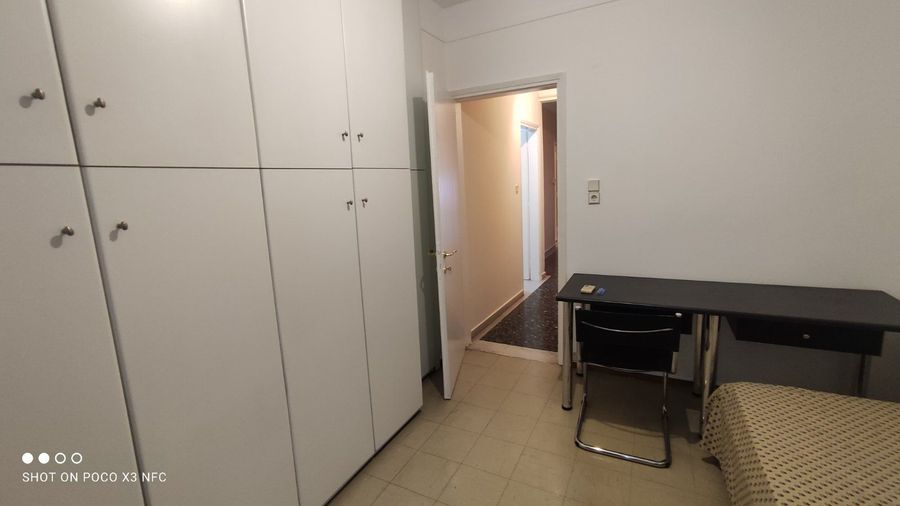 Photo 369687328