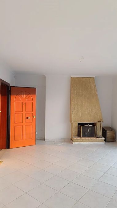 Photo 369696238