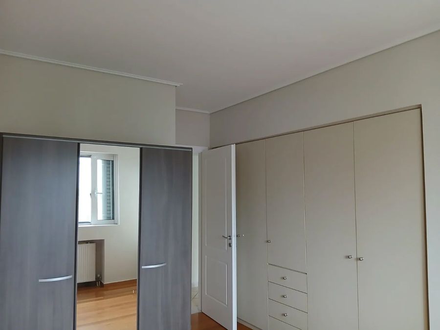 Photo 369713176
