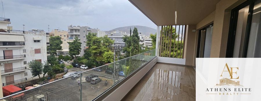 Photo 369738787