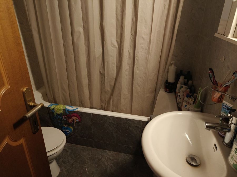 Photo 369740068