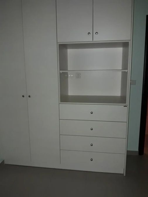 Photo 369869752