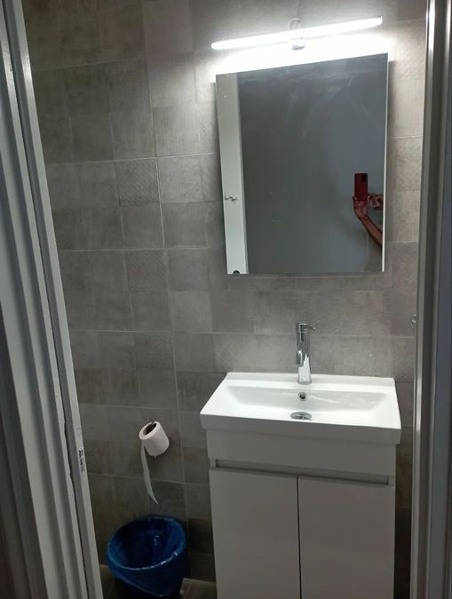 Photo 369871459