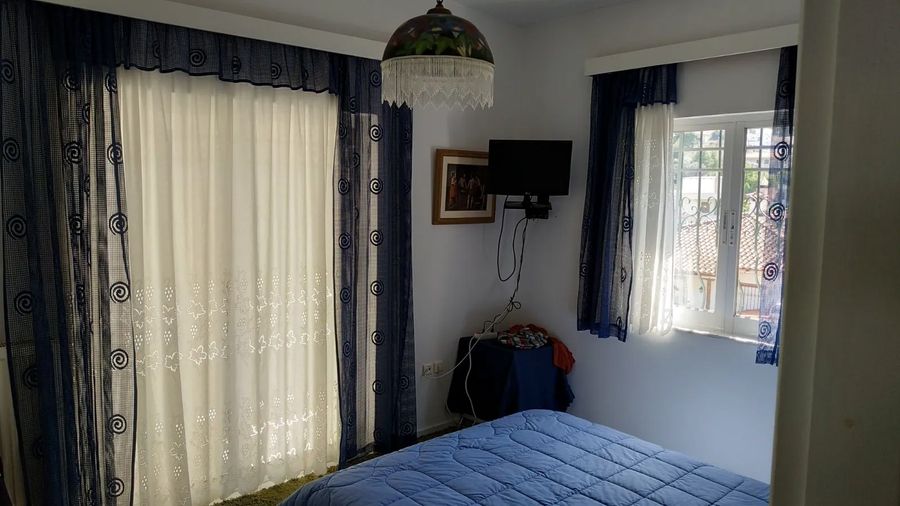 Photo 369984718