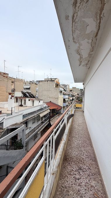 Photo 370144693