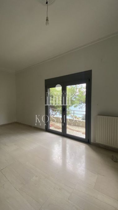 Photo 370654459