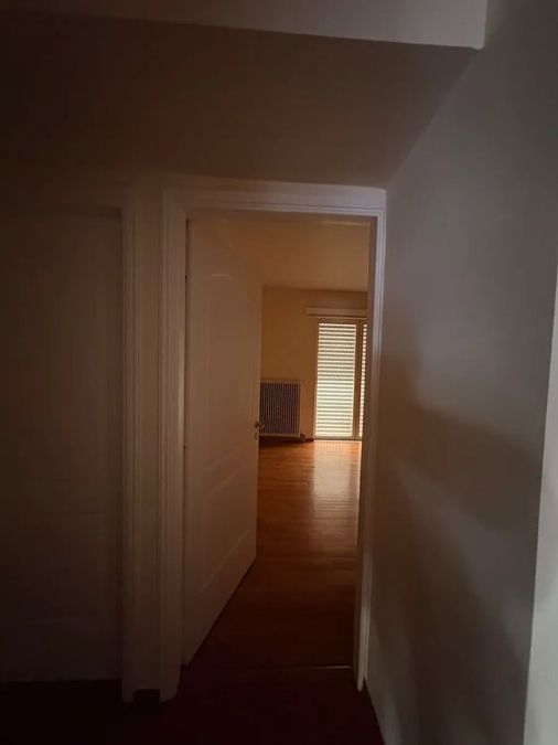 Photo 371010682