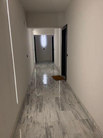 Photo 371180695