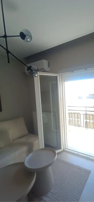 Photo 371386732