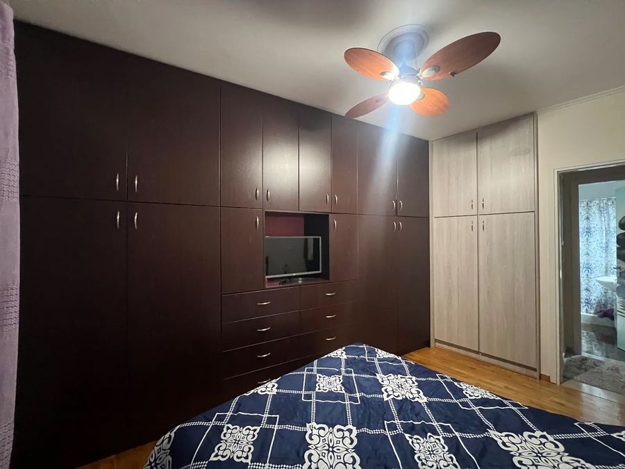 Photo 371572009