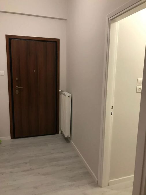 Photo 371788267