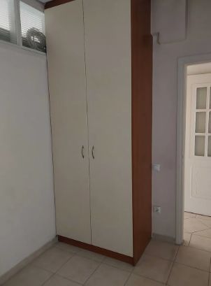 Photo 372117247
