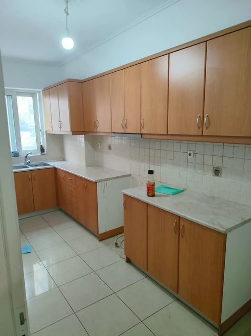 Photo 372236935