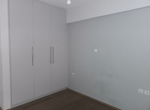 Photo 372272020