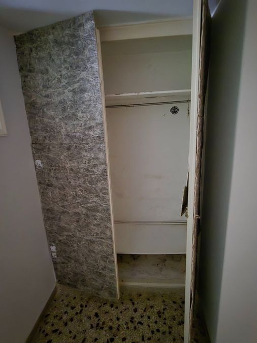 Photo 372447364